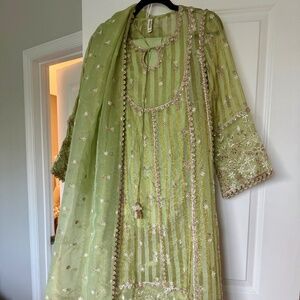 Mulmul Indian Kurta Set XS RP$500